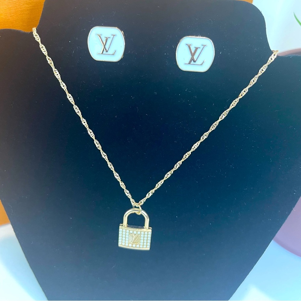 Louis Vuitton Button and Charm